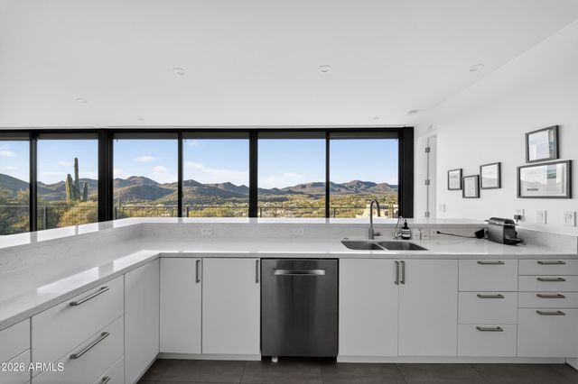 5721 E MIRAMONTE Drive, Cave Creek, AZ 85331