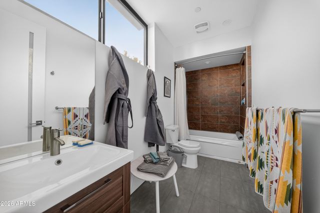 5721 E MIRAMONTE Drive, Cave Creek, AZ 85331