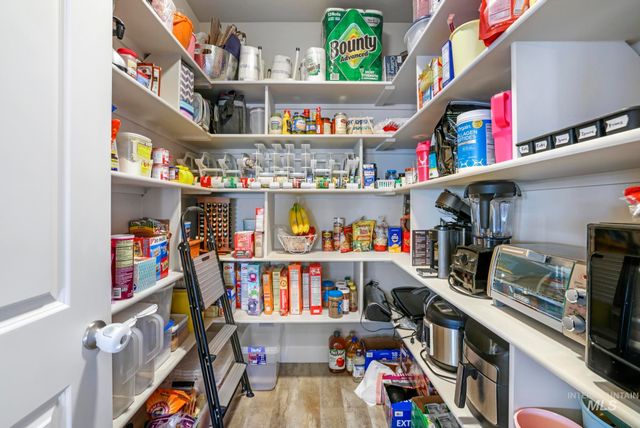 781 Midnight Sun Loop, Twin Falls, ID 83301