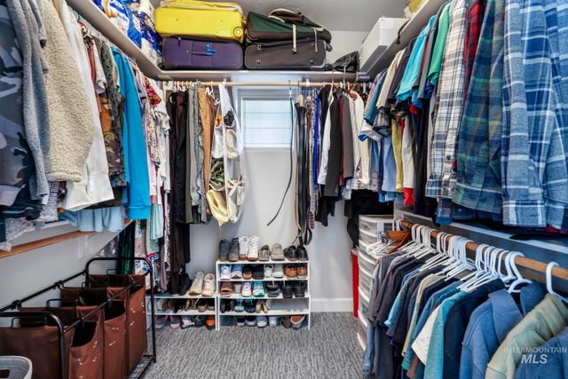 781 Midnight Sun Loop, Twin Falls, ID 83301