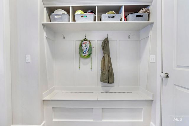 781 Midnight Sun Loop, Twin Falls, ID 83301