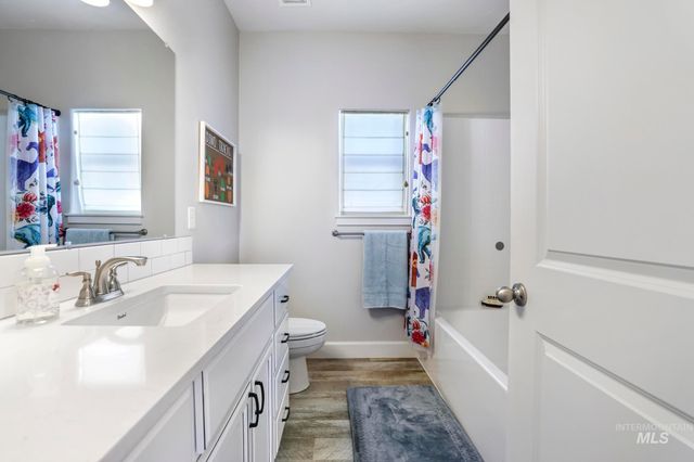 781 Midnight Sun Loop, Twin Falls, ID 83301