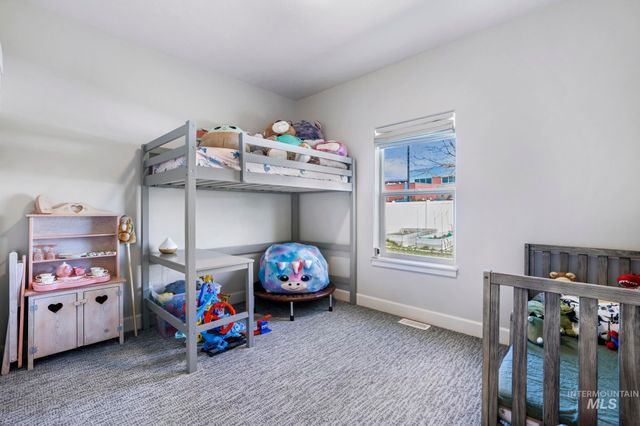 781 Midnight Sun Loop, Twin Falls, ID 83301