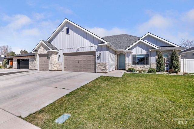 781 Midnight Sun Loop, Twin Falls, ID 83301