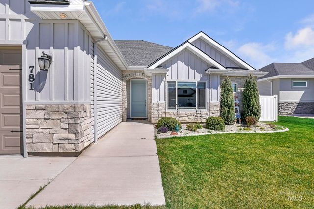 781 Midnight Sun Loop, Twin Falls, ID 83301