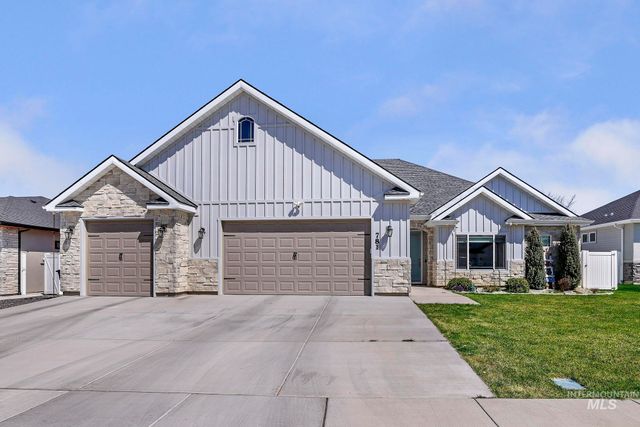 781 Midnight Sun Loop, Twin Falls, ID 83301