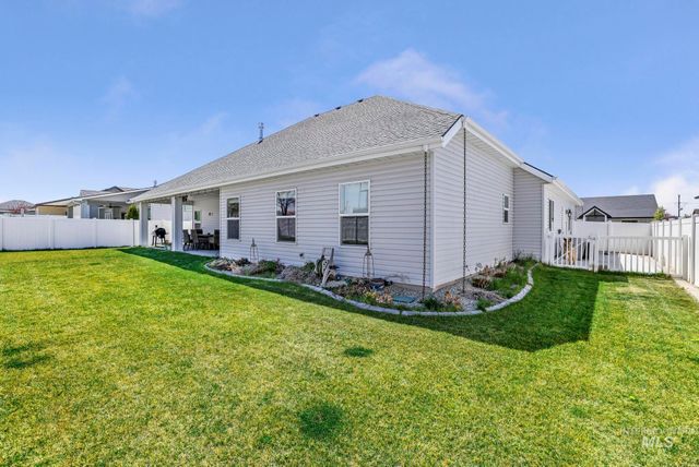 781 Midnight Sun Loop, Twin Falls, ID 83301