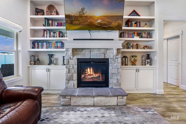 781 Midnight Sun Loop, Twin Falls, ID 83301