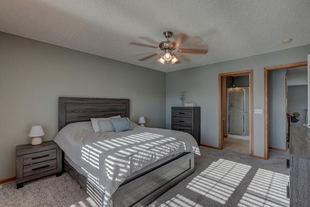 15444 Foster Drive N, Hugo, MN 55038