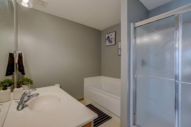 15444 Foster Drive N, Hugo, MN 55038