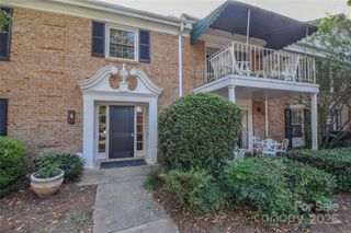 8333 Meadow Lakes Drive, Charlotte, NC 28210