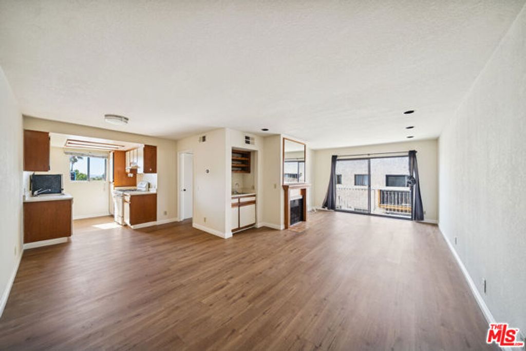 1519 N Martel Avenue 305, Los Angeles, CA 90046