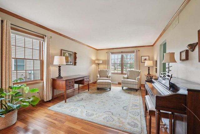312 Lilac LANE, Grafton, WI 53024