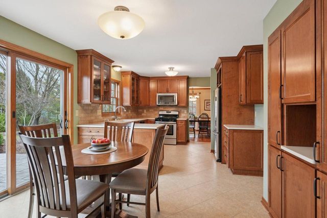 312 Lilac LANE, Grafton, WI 53024