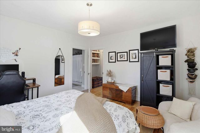 5890 MAIN ST, East Petersburg, PA 17520