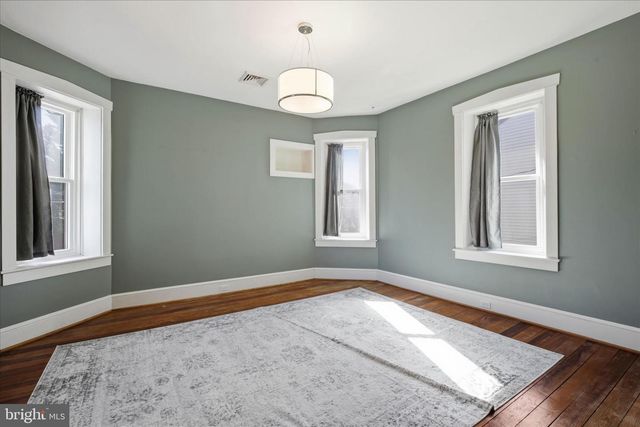 5890 MAIN ST, East Petersburg, PA 17520