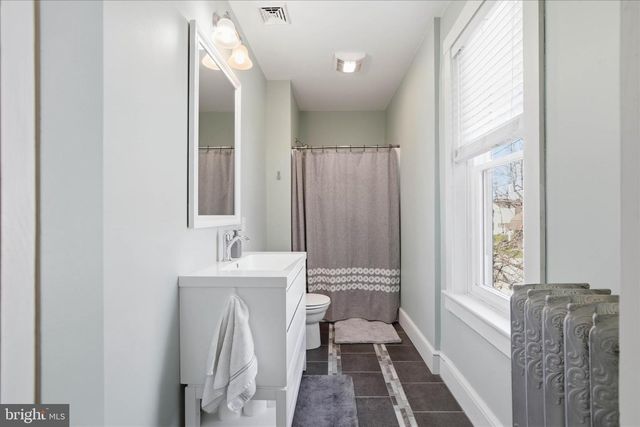 5890 MAIN ST, East Petersburg, PA 17520