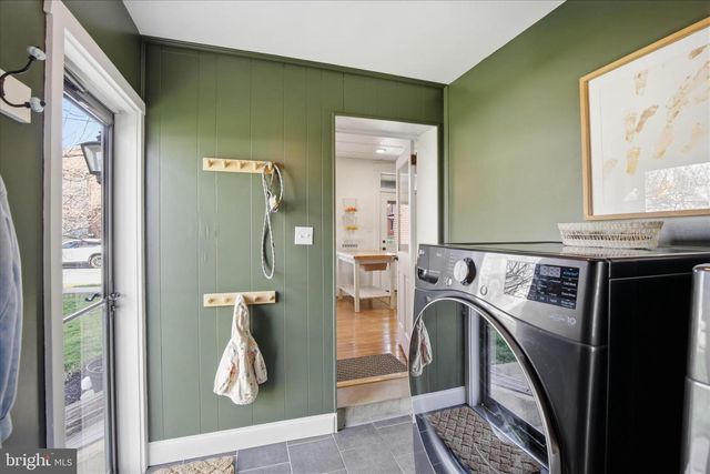 5890 MAIN ST, East Petersburg, PA 17520