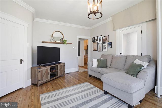 5890 MAIN ST, East Petersburg, PA 17520