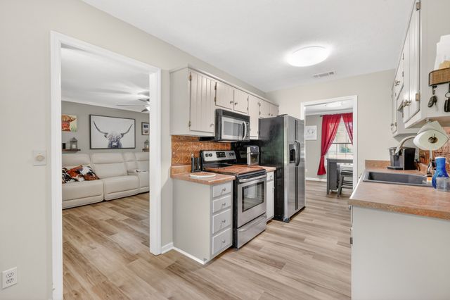 428 Karstridge Rd, Smyrna, TN 37167