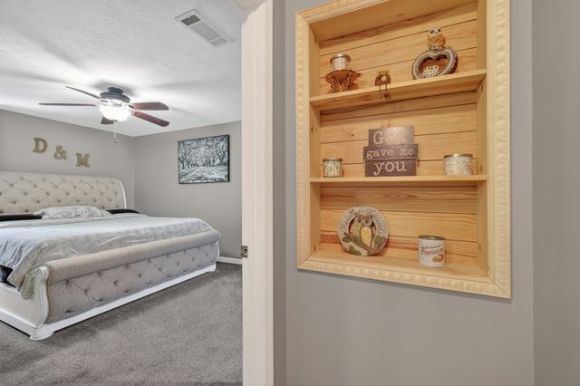 428 Karstridge Rd, Smyrna, TN 37167