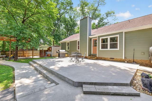 428 Karstridge Rd, Smyrna, TN 37167
