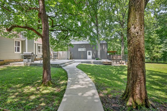 428 Karstridge Rd, Smyrna, TN 37167