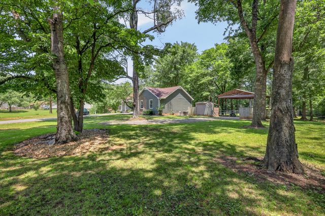 428 Karstridge Rd, Smyrna, TN 37167