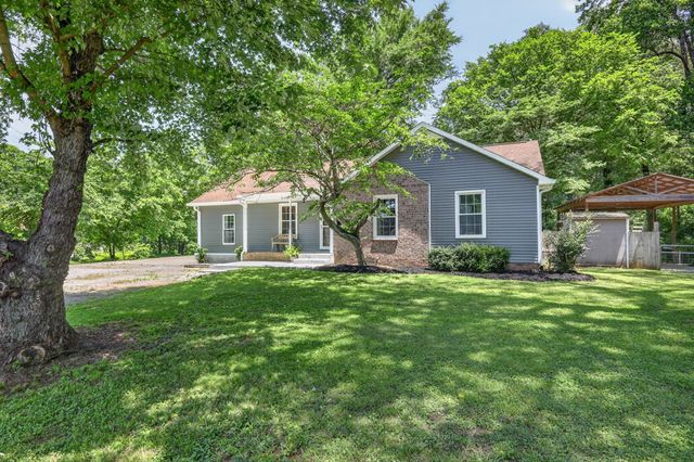 428 Karstridge Rd, Smyrna, TN 37167