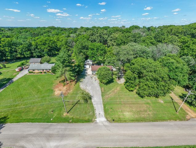 428 Karstridge Rd, Smyrna, TN 37167