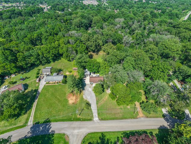 428 Karstridge Rd, Smyrna, TN 37167