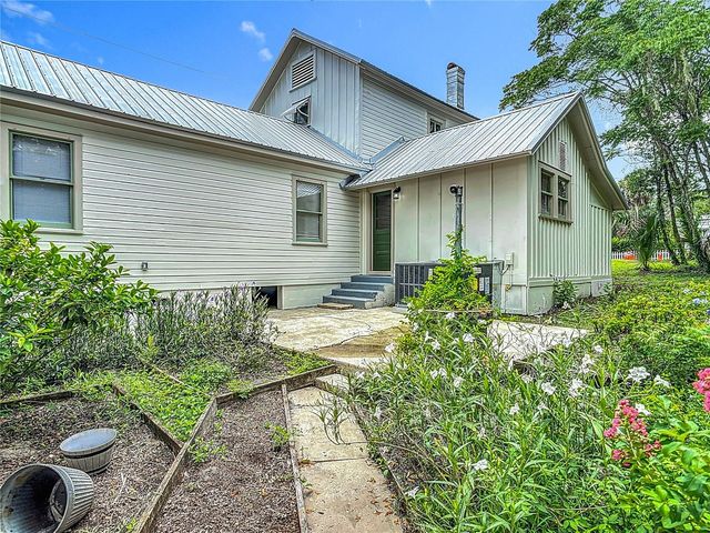 601 N ADELLE AVENUE, Deland, FL 32720