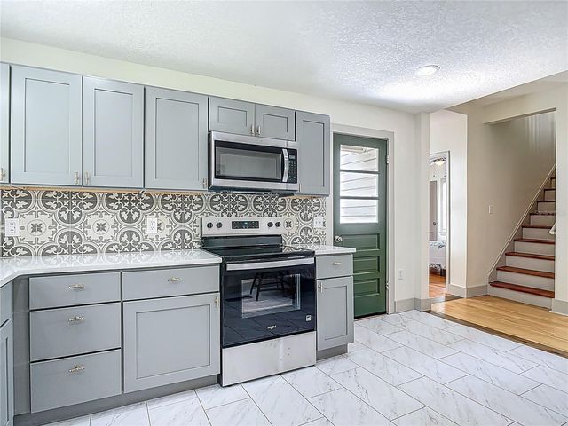 601 N ADELLE AVENUE, Deland, FL 32720