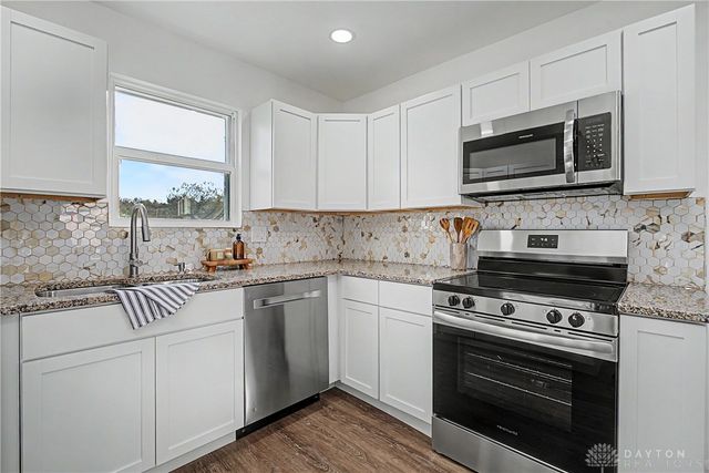 2073 Thimble Creek Drive, Trotwood, OH 45426