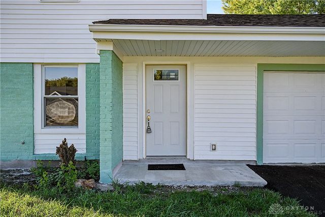 2073 Thimble Creek Drive, Trotwood, OH 45426