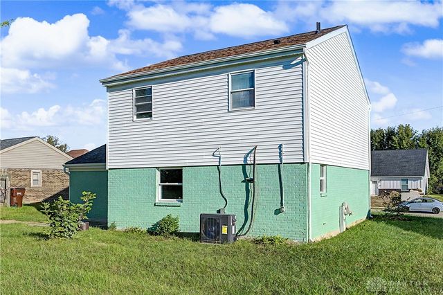 2073 Thimble Creek Drive, Trotwood, OH 45426