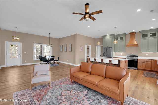 245 Partridge Run Rd, Shepherdsville, KY 40165