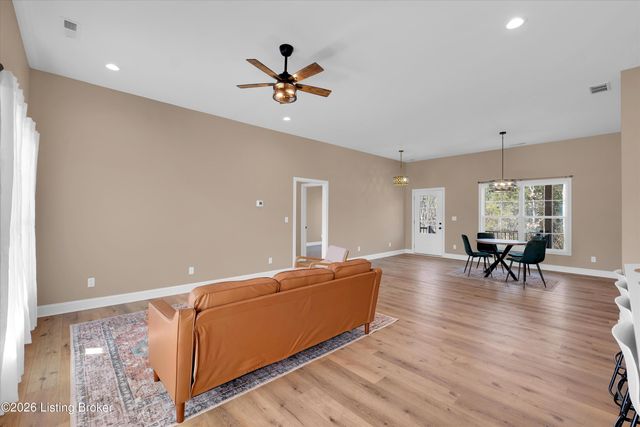 245 Partridge Run Rd, Shepherdsville, KY 40165