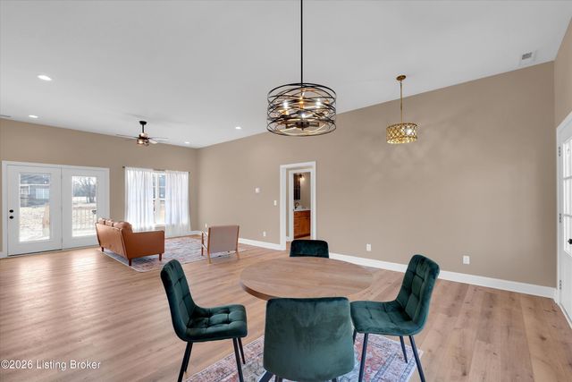 245 Partridge Run Rd, Shepherdsville, KY 40165