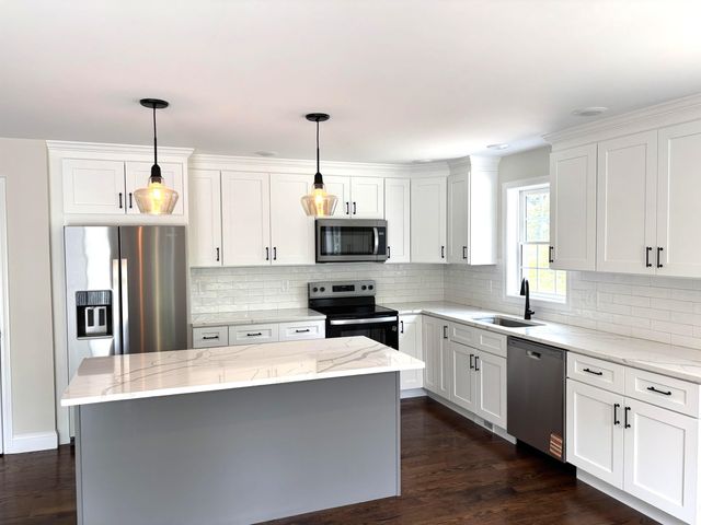 111 Sewalls Falls Road, Concord, NH 03303