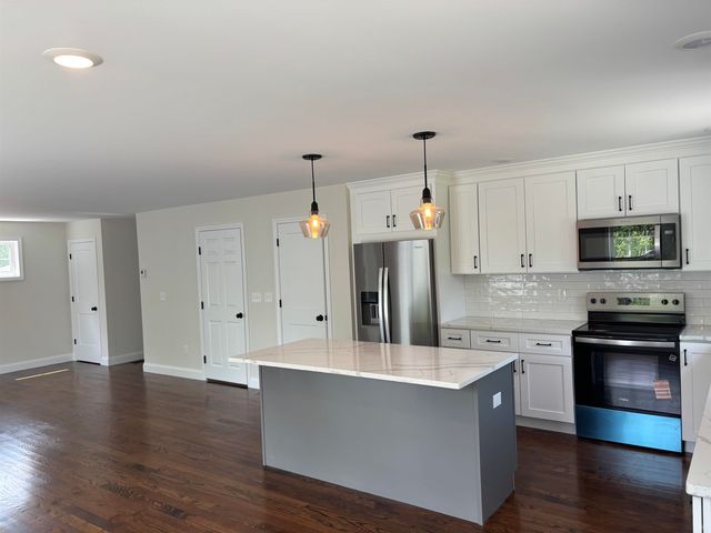 111 Sewalls Falls Road, Concord, NH 03303