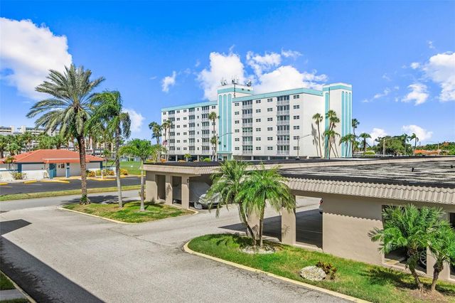 10215 REGAL DRIVE 18, Largo, FL 33774