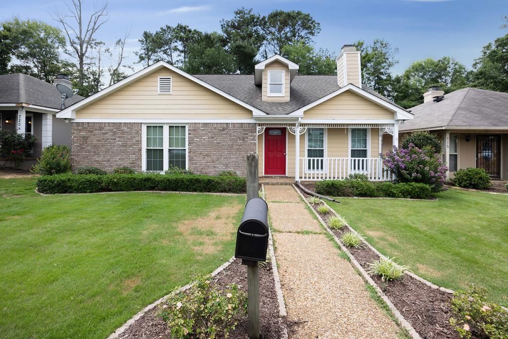 716 Robin's Nest Court, Columbus, GA 31909