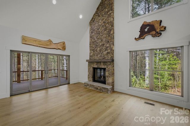 40 Kingfisher Trace 108, Nebo, NC 28761