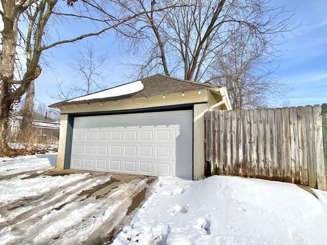 19 Highland Street, Greencastle, IN 46135