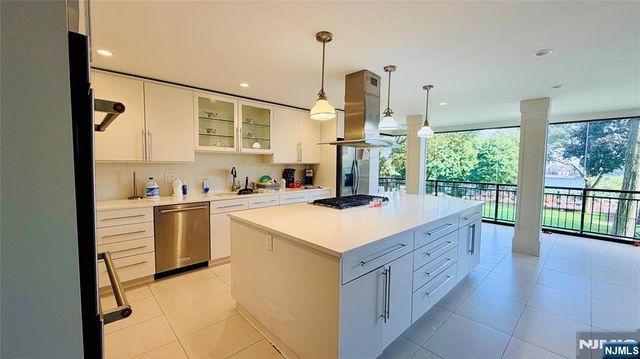 2 Horizon Road G20, Fort Lee, NJ 07024