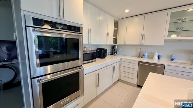 2 Horizon Road G20, Fort Lee, NJ 07024
