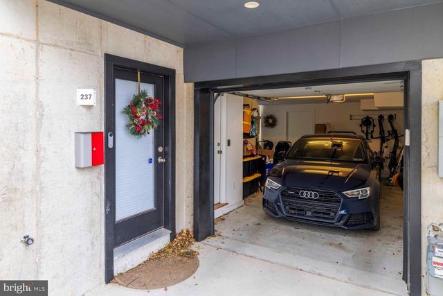 237 KRAMS AVE, Philadelphia, PA 19128