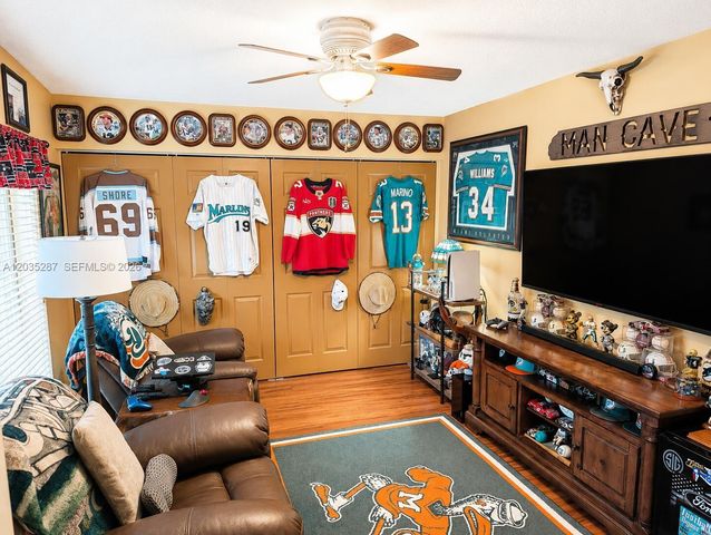 2589 Garden 2589, Hollywood, FL 33026