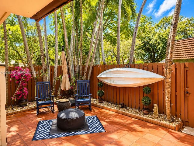 2589 Garden 2589, Hollywood, FL 33026